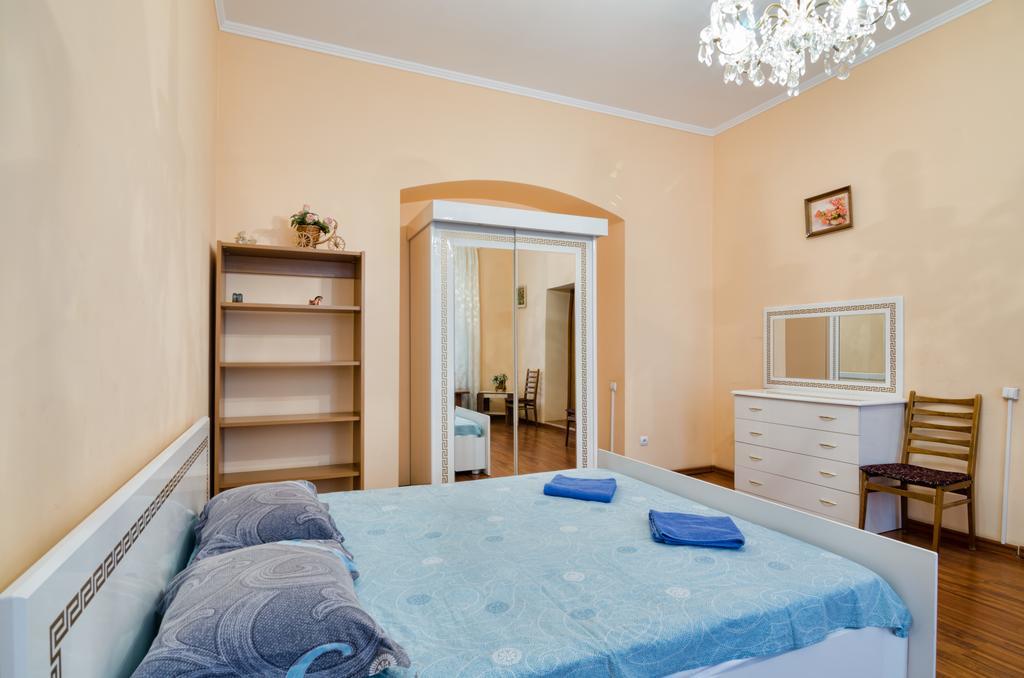Leogrand Apartments Teodora 3 Lviv Exterior foto