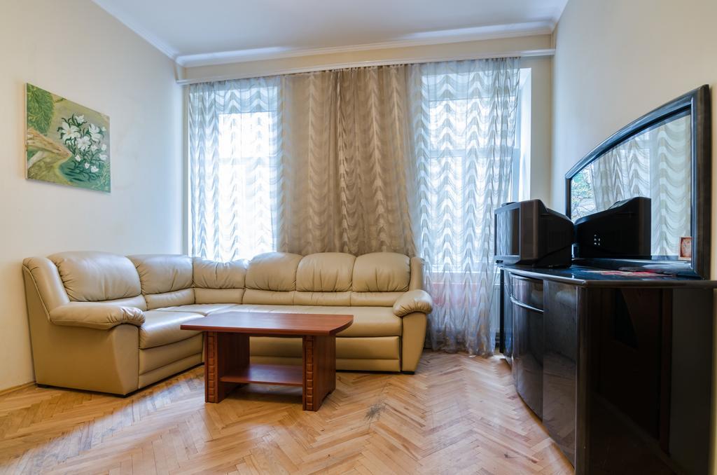 Leogrand Apartments Teodora 3 Lviv Exterior foto