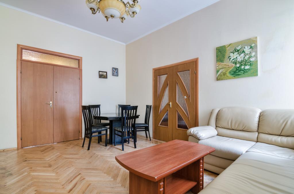 Leogrand Apartments Teodora 3 Lviv Exterior foto